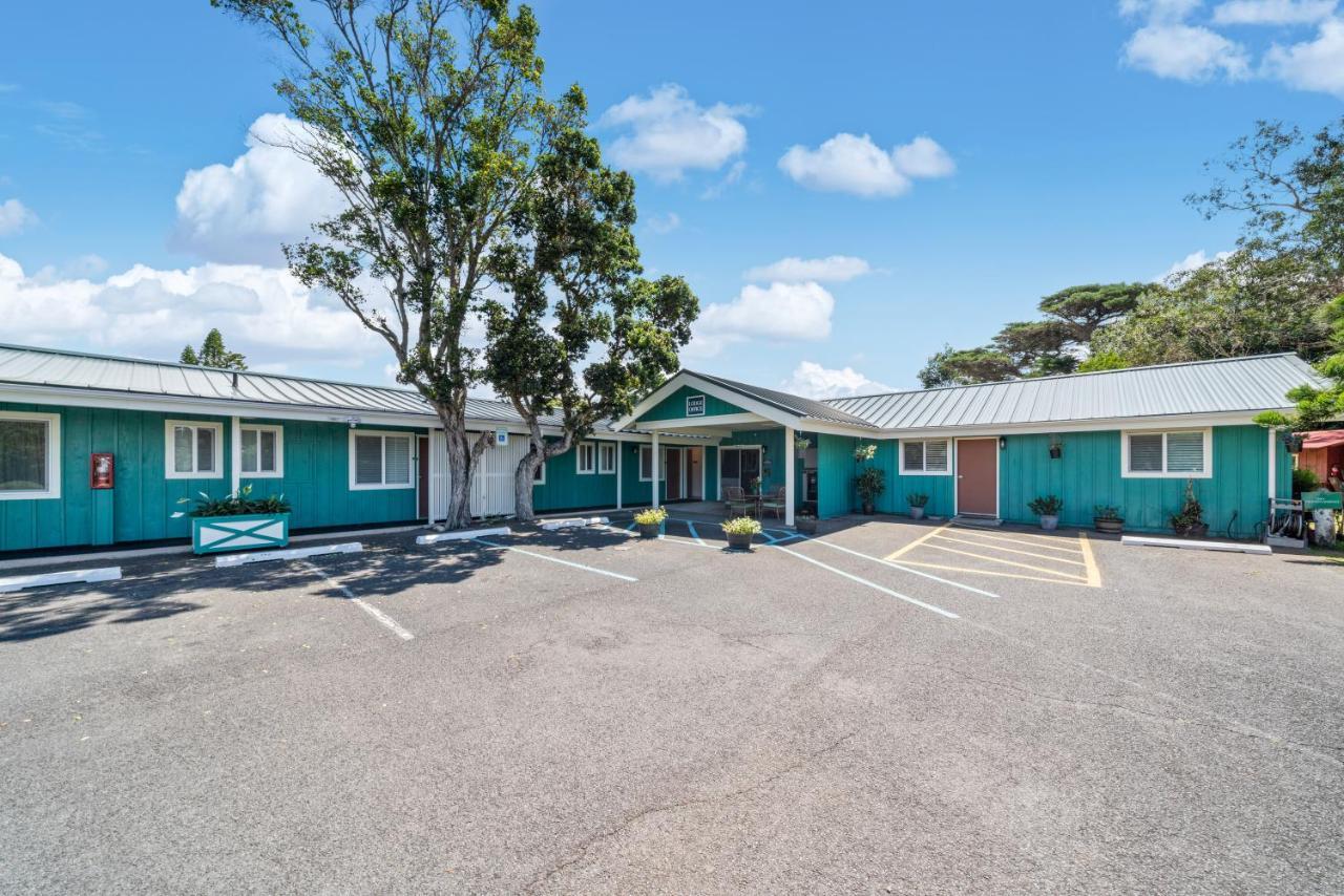 Castle Waimea Country Lodge Exterior photo